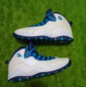 Retro Jordan 10 ' Charlotte ' size 10